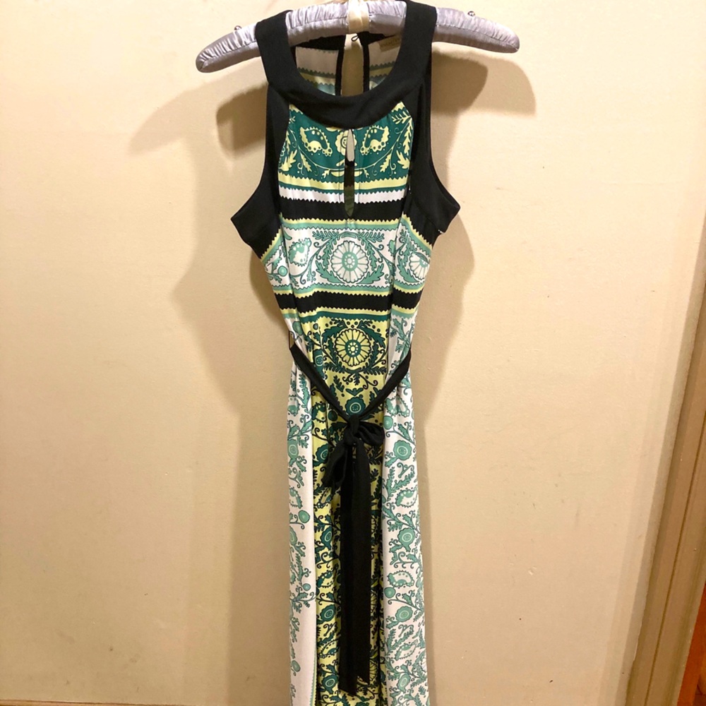 Green floral maxi dress!